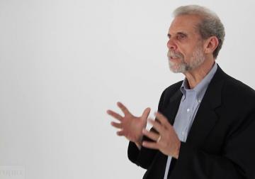 http://pre.harvard-deusto.com/sites/default/files/styles/article_normal/public/entrevista-daniel-goleman.jpg?itok=1rfNWfk-&x=1737157349