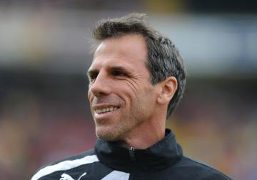 http://pre.harvard-deusto.com/sites/default/files/styles/article_normal/public/gianfranco-zola.jpg?itok=CU2KqGf8&x=1737186168